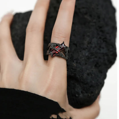 New Punk Black Rings Thorns Vine Twine Red Rhinestones Hollow Unsex Couple Finger Ring Women Men Jewelry Gift