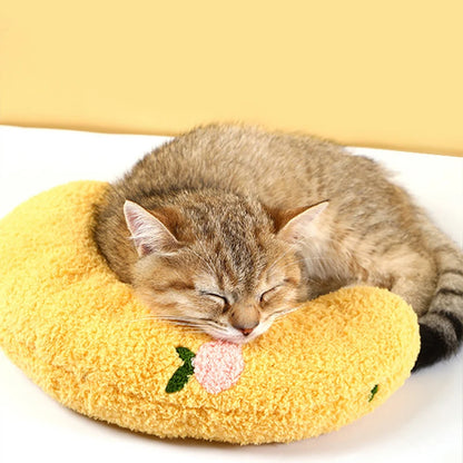 Chic U-Shaped Pet Pillow - The Ultimate Neck Protector and Deep Sleep Headrest for Kittens and Puppies